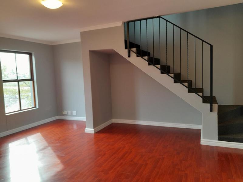 To Let 2 Bedroom Property for Rent in Rondebosch Park Estate Western Cape